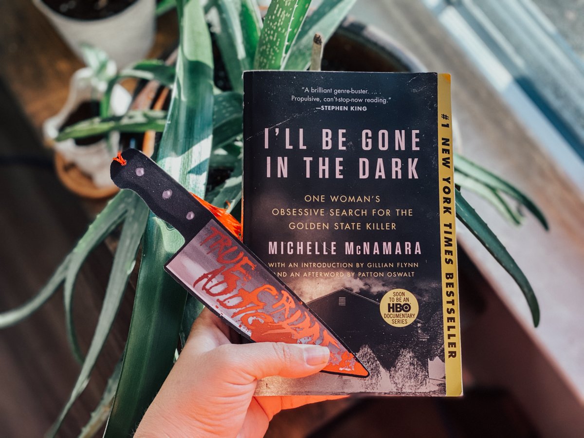 You are currently viewing I’ll Be Gone in the Dark: One Woman’s Obsessive Search for the Golden State Killer by Michelle McNamara